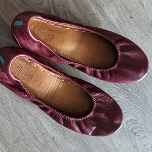 Ballet flats